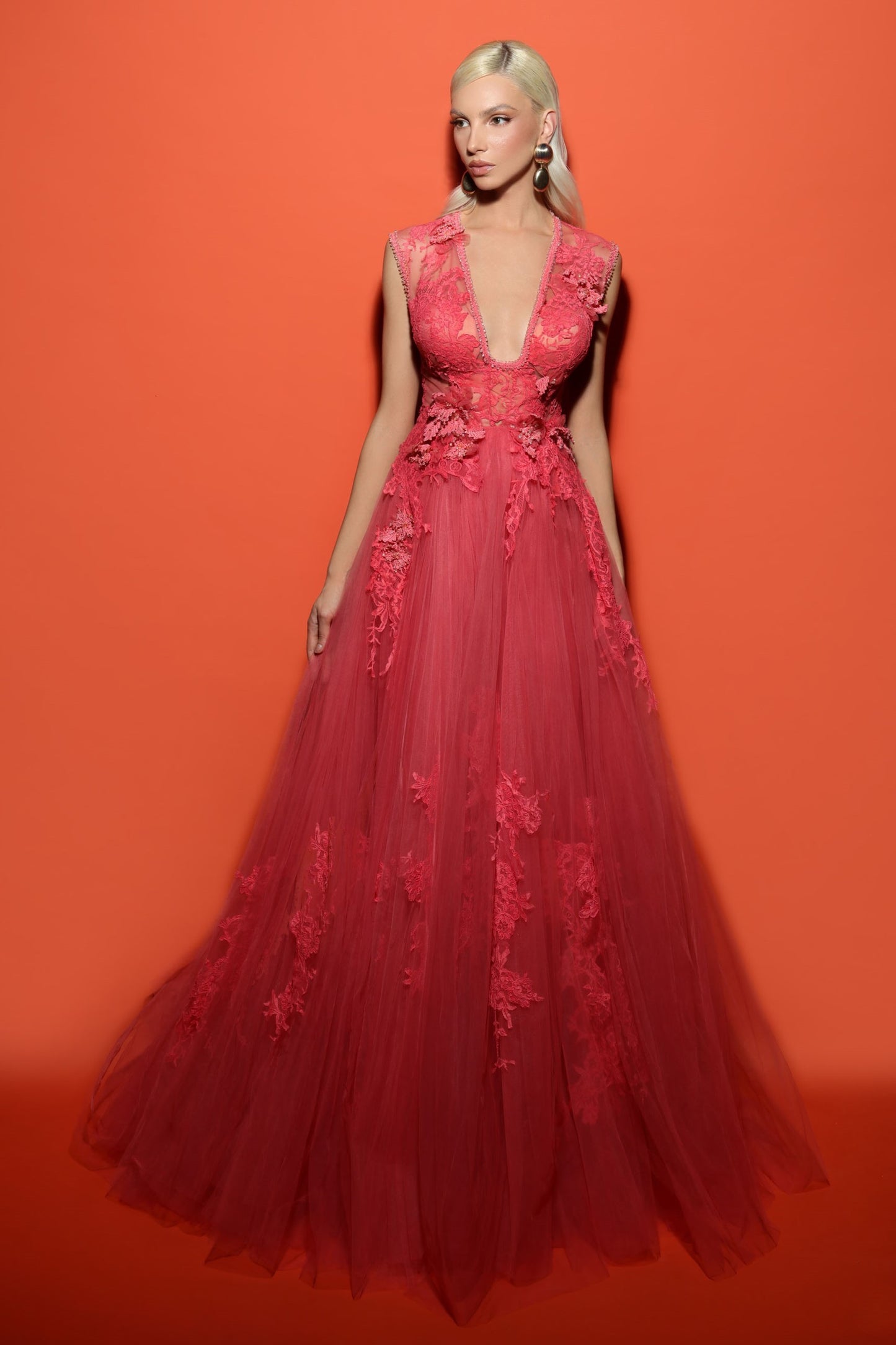 Sleeveless LORI Gown