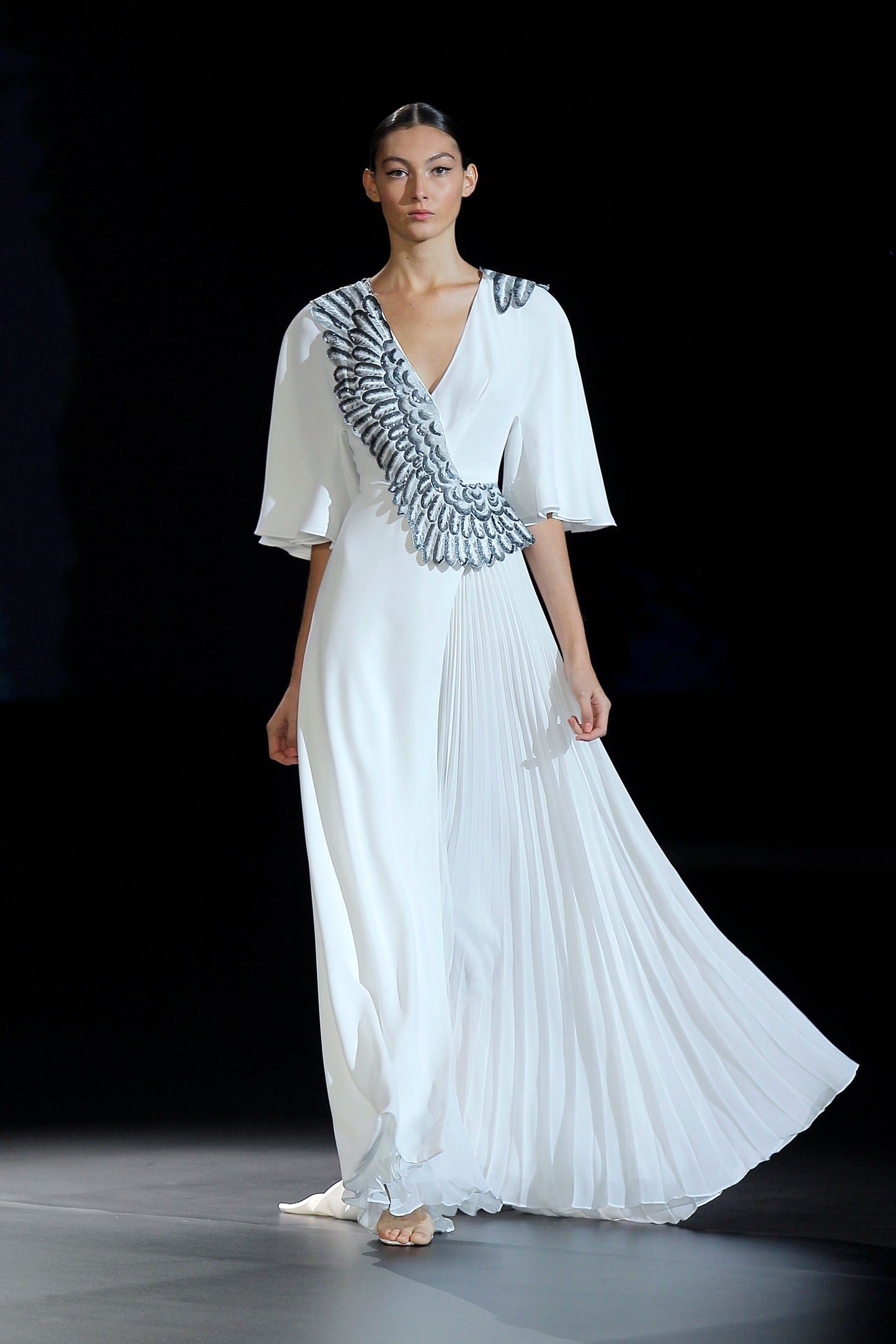 Cabiate Pleated Short Sleeve Gown