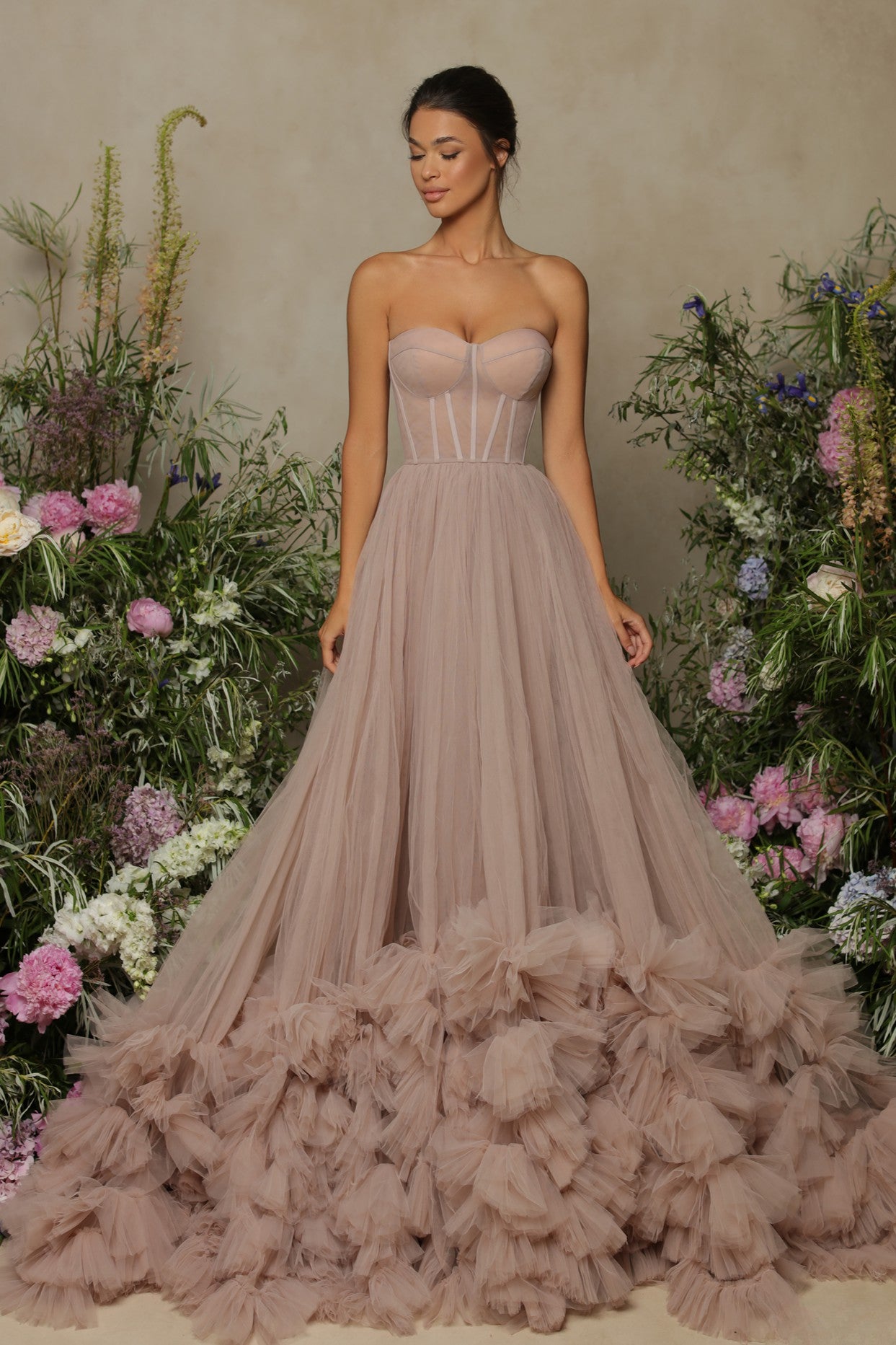 Strapless Sleeveless Tulle Gown