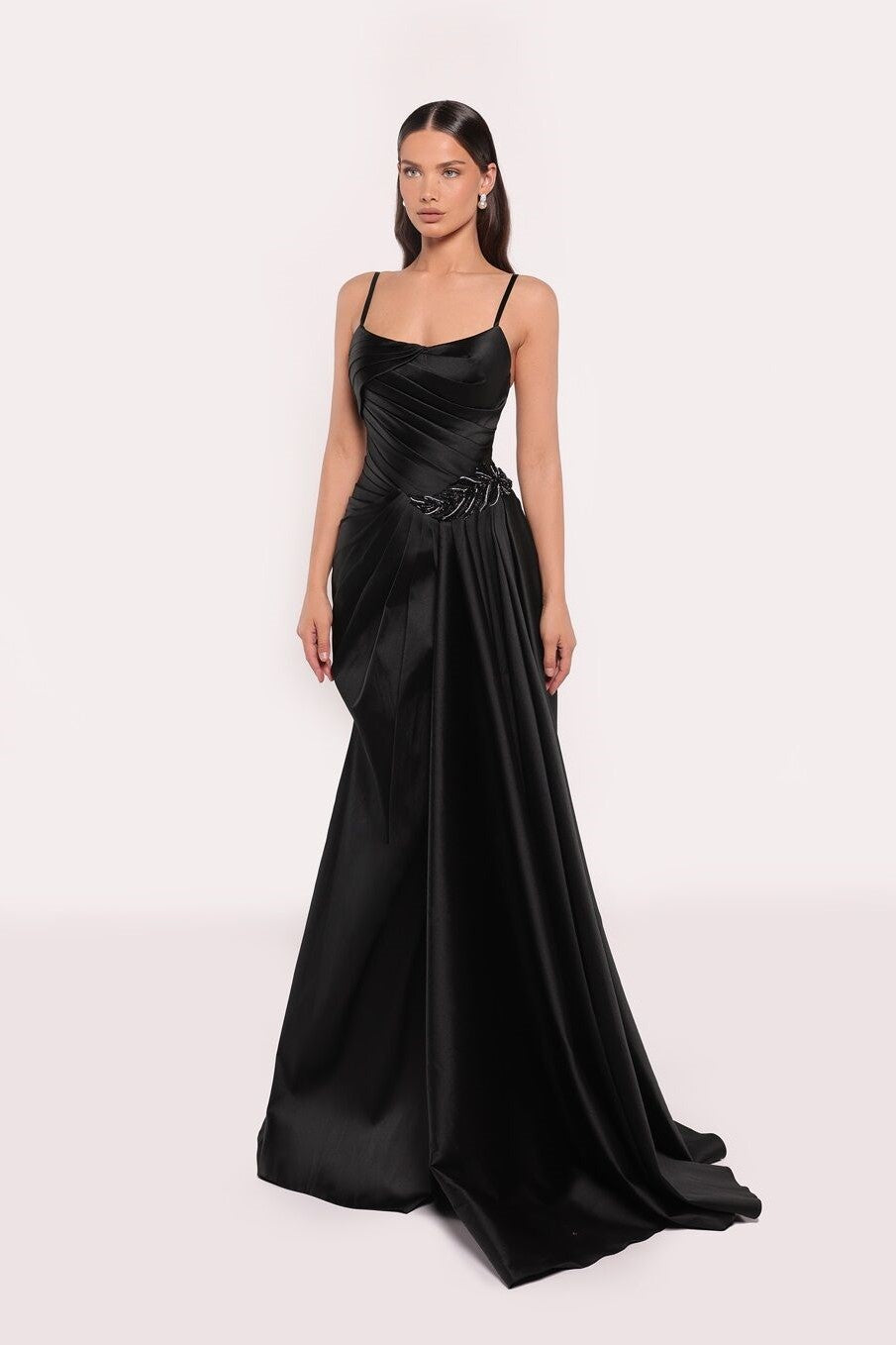 Leovel Gown