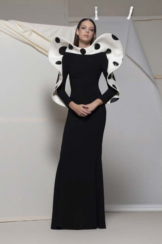 Apiano Sculpted Gown