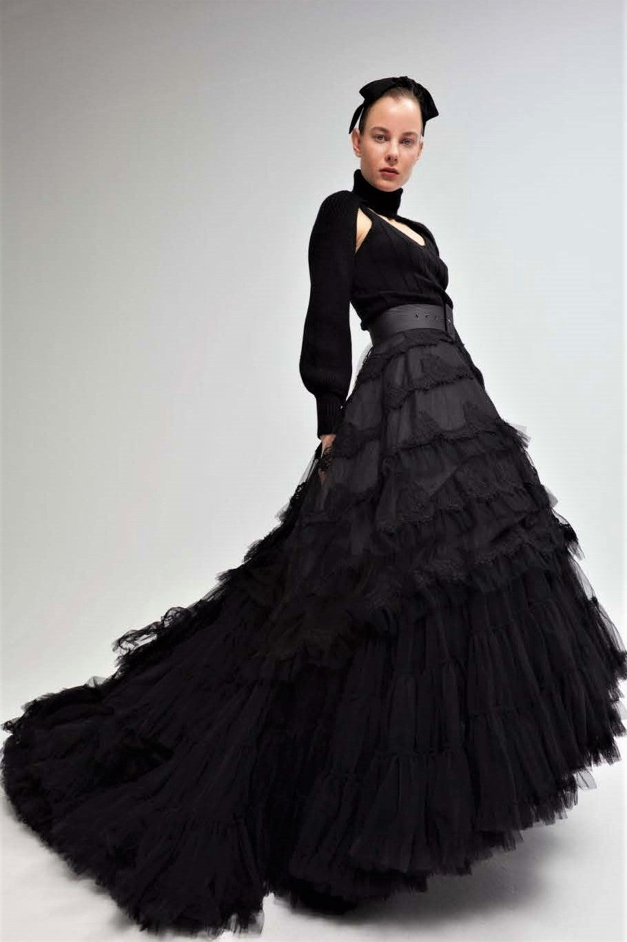 Long Sleeve Top and Nefrita Skirt