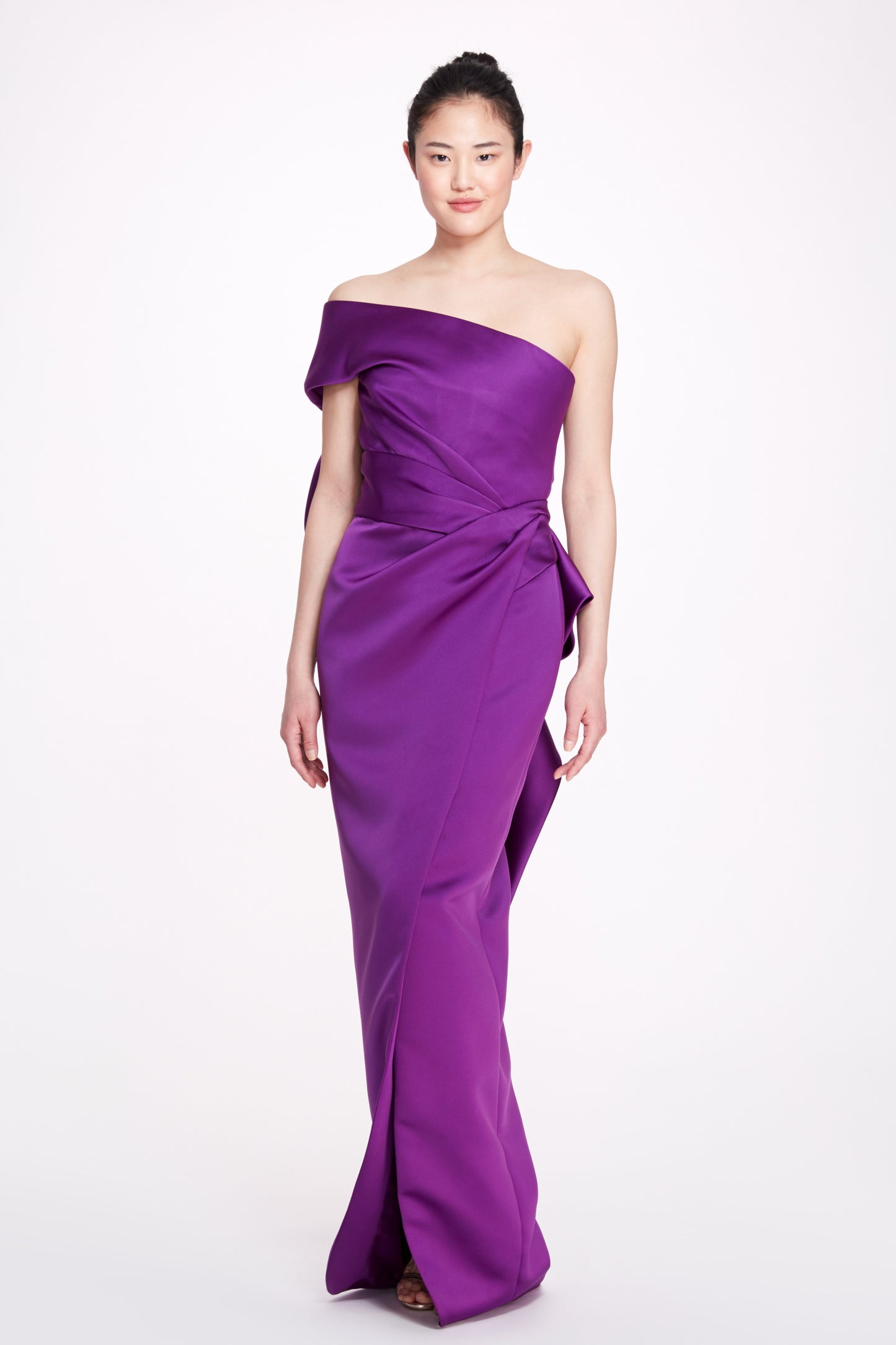 Back Bow Column Gown