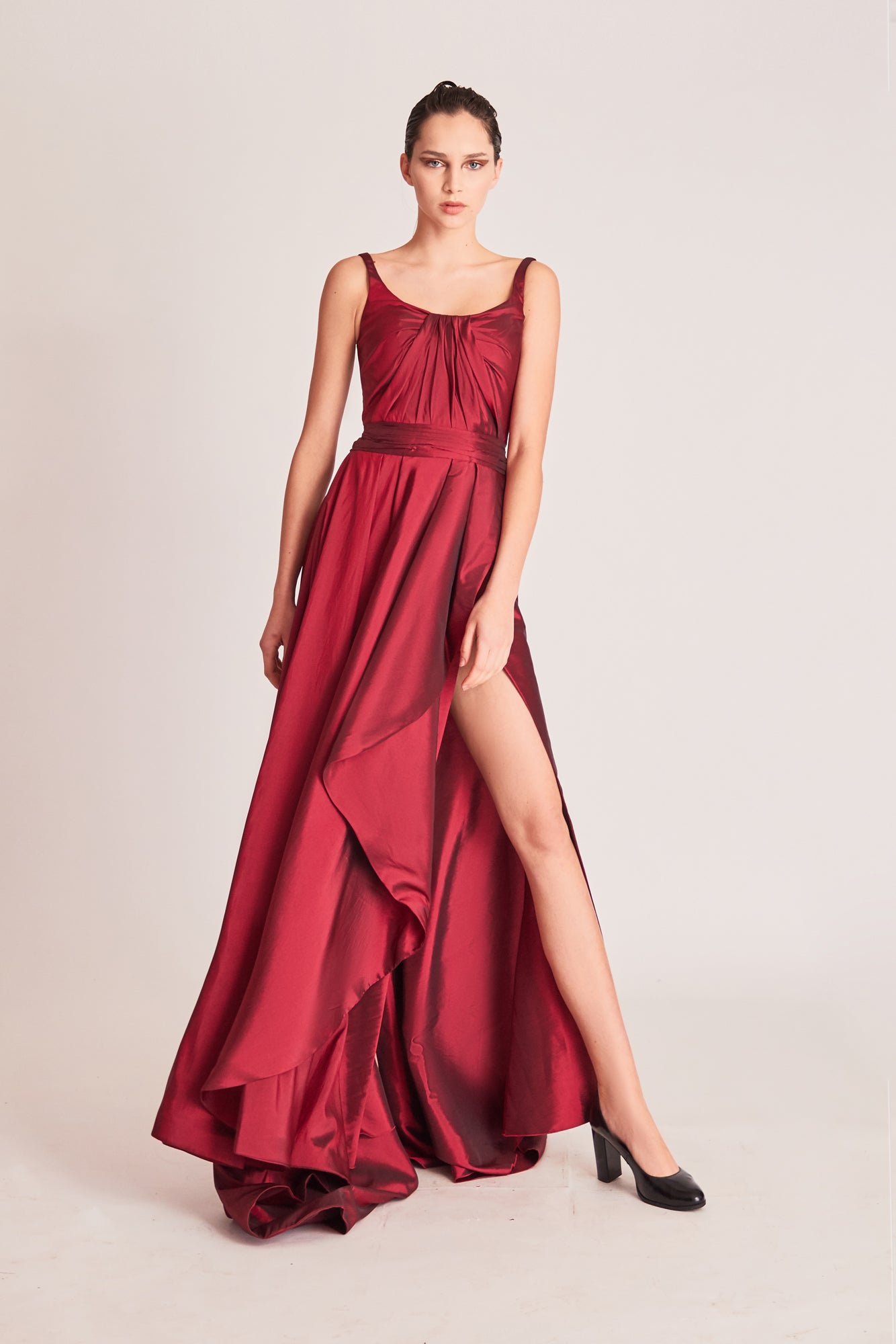 Sleeveless Scoop Neck Slit Gown