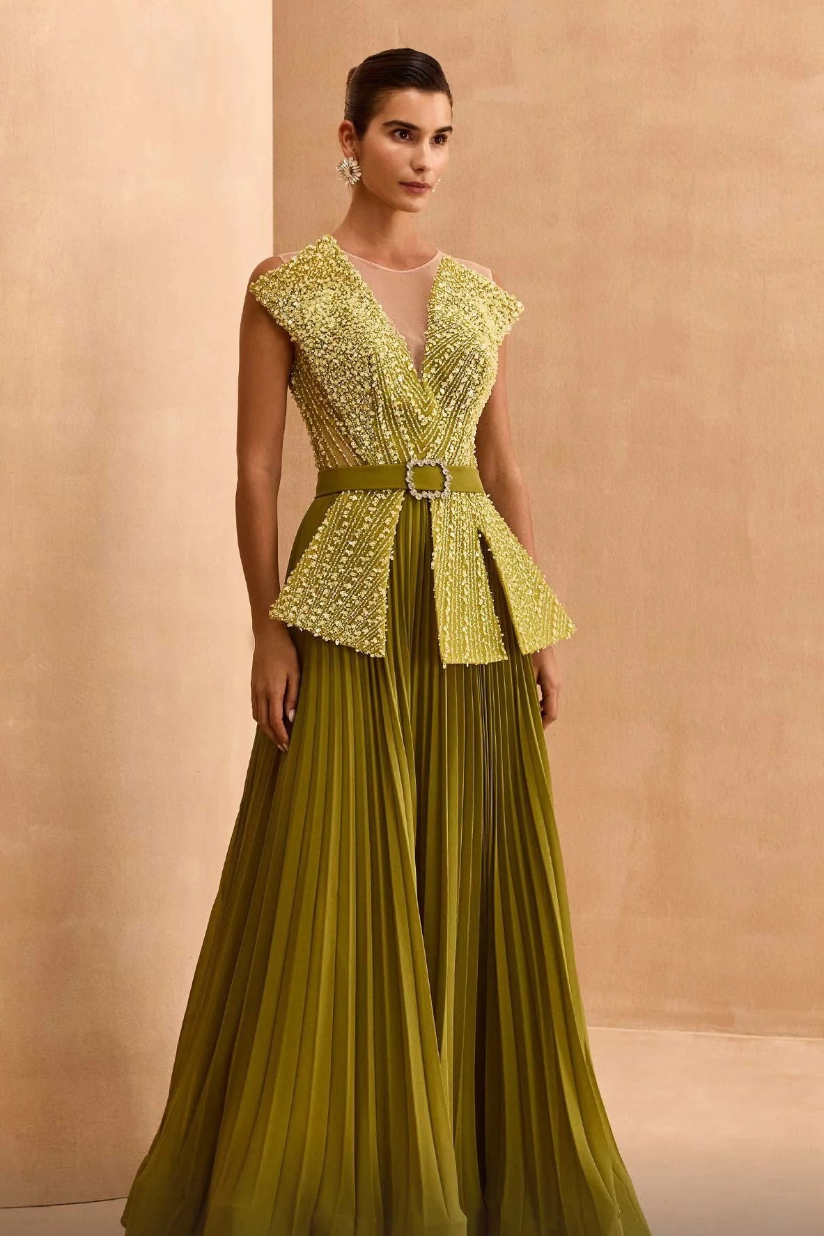 Sleeveless Peplum Pleated Gown
