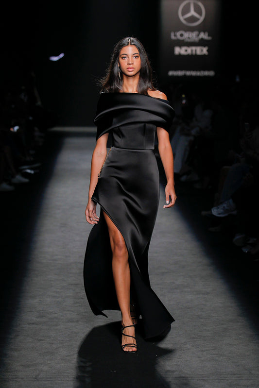 Off-Shoulder Suiza Dress