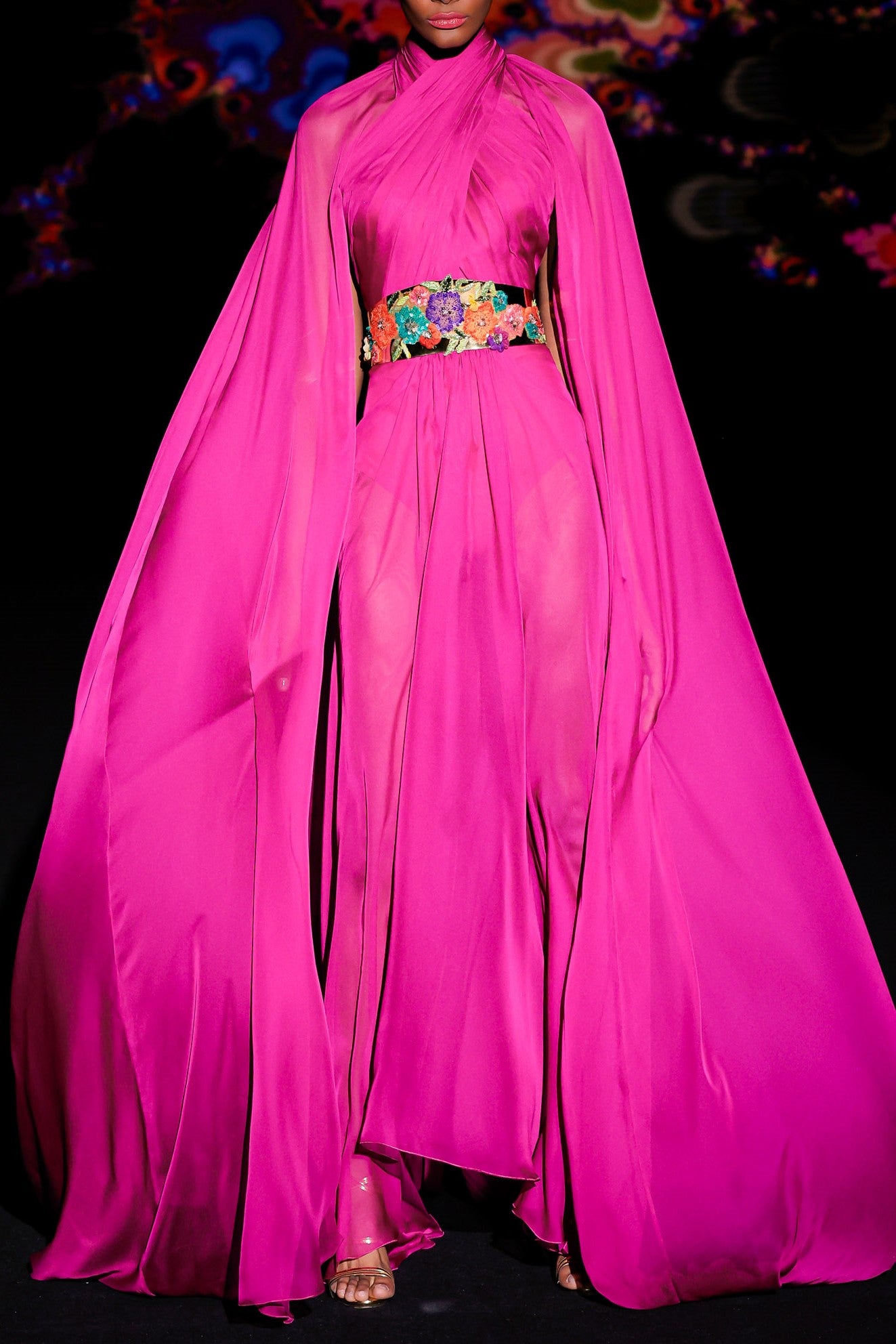 Kamelia Gown