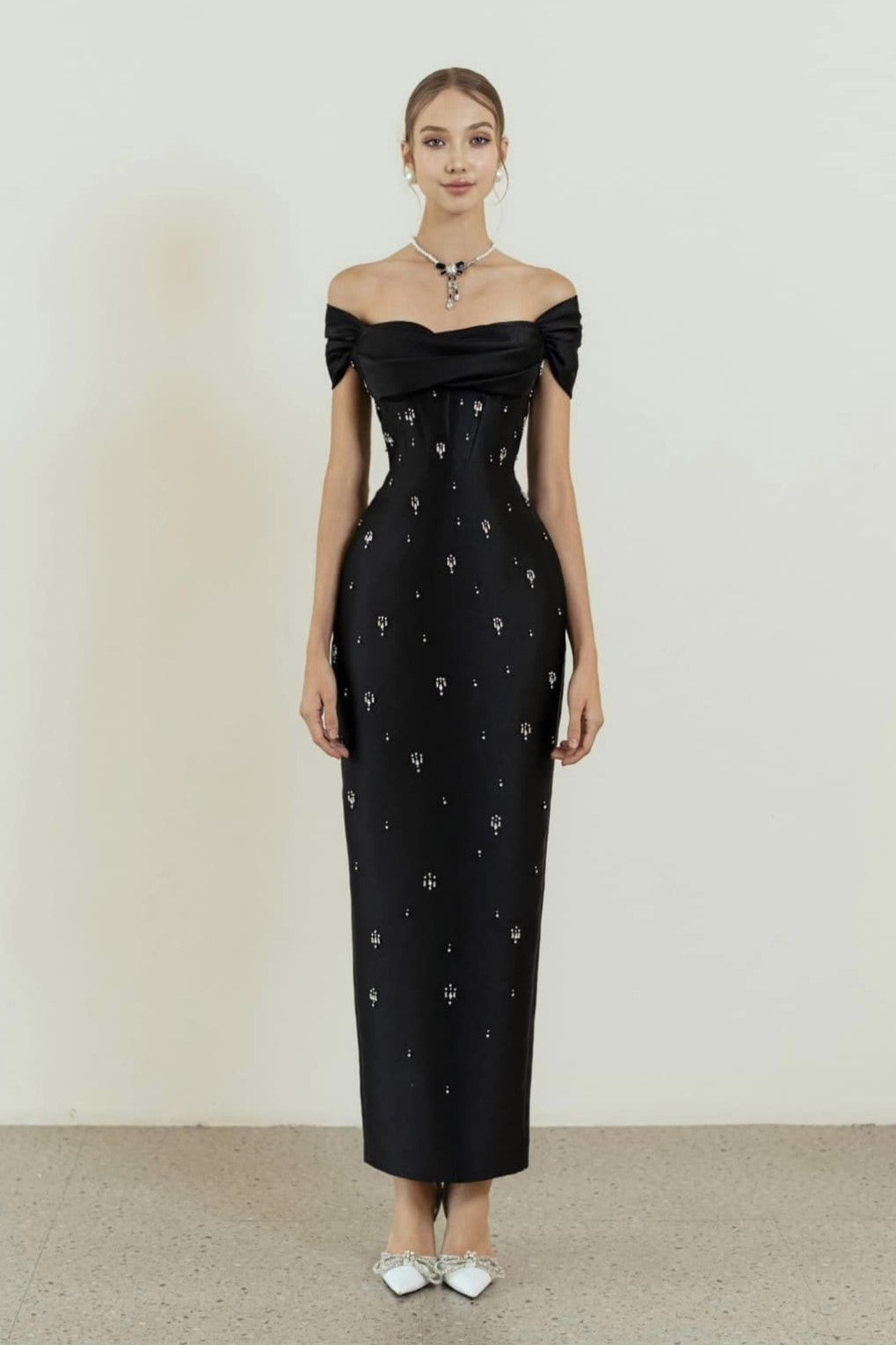 Banded Sleeve Midi Dress