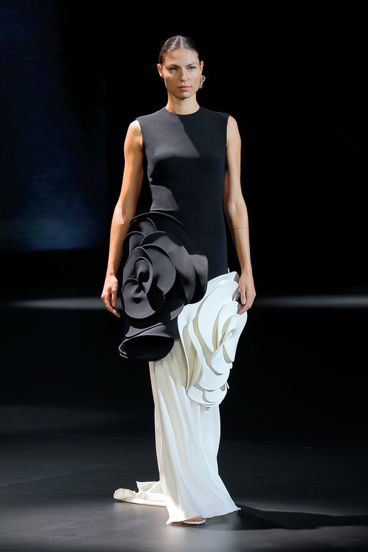 Canna Rosette Sleeveless Gown