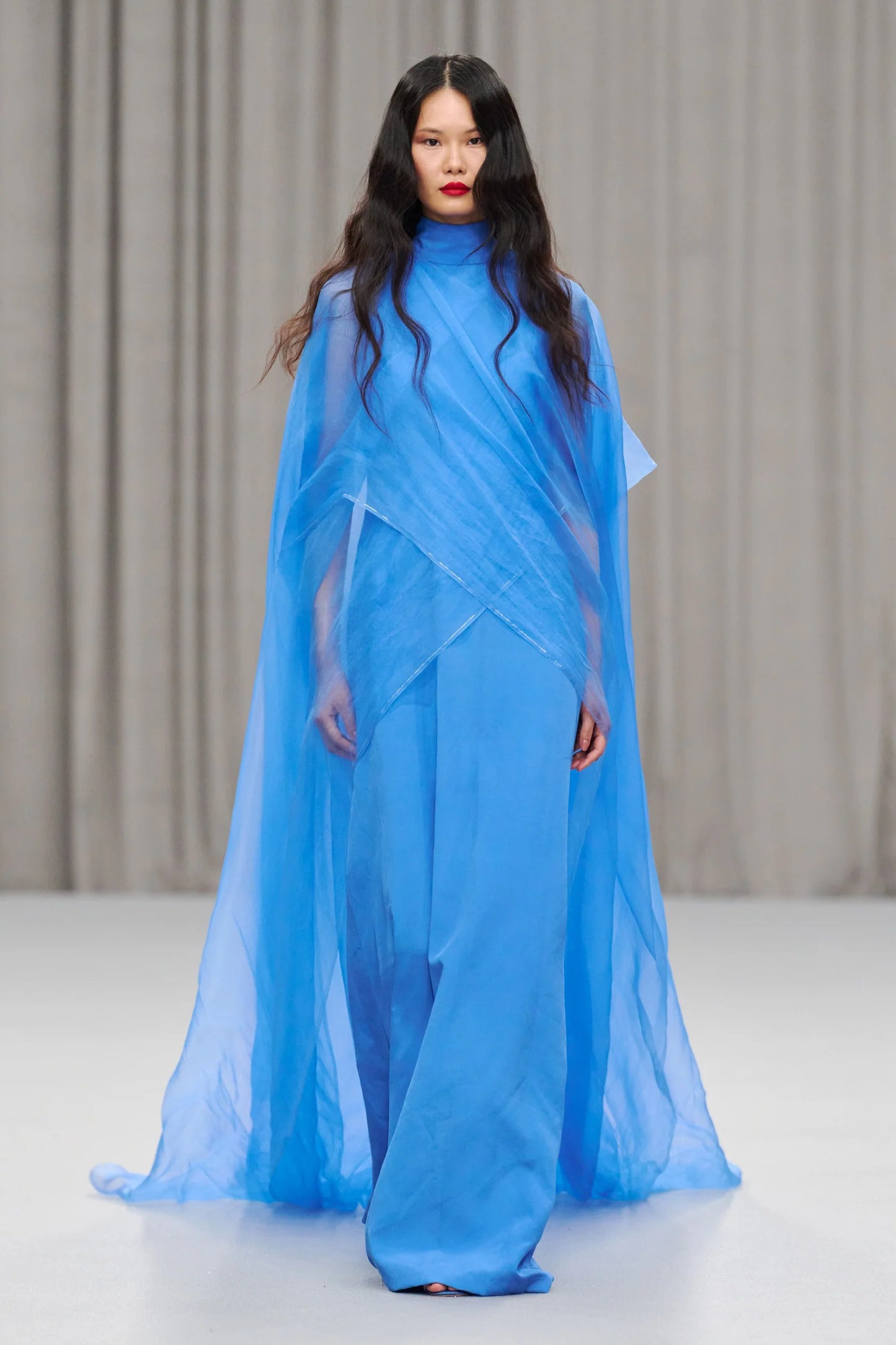 The Rising Veil Gown