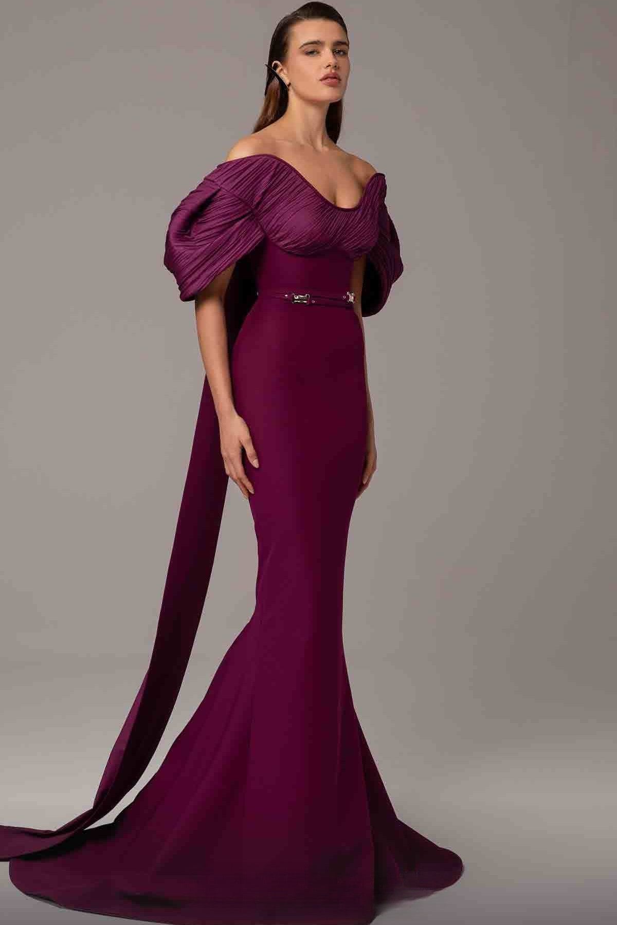 Regal Scoop Elegance Gown