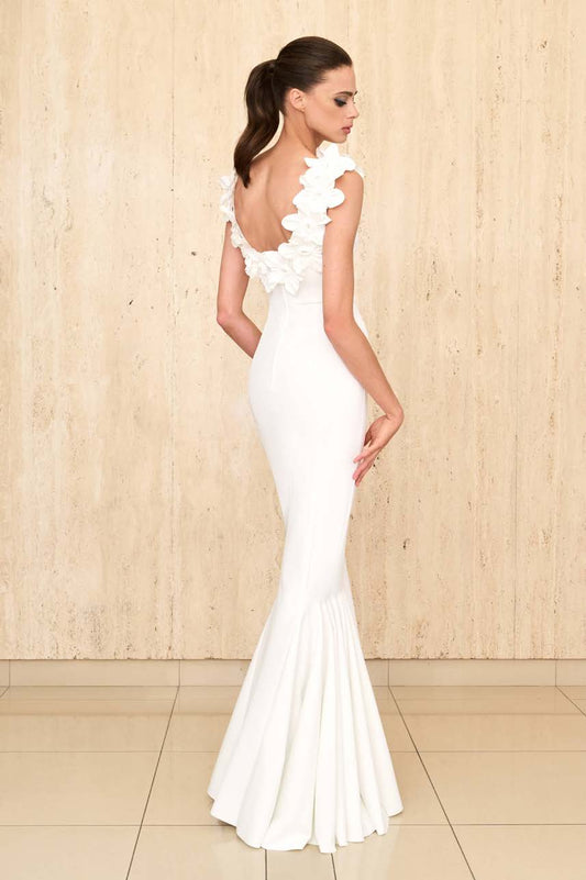 Sleeveless URING Gown