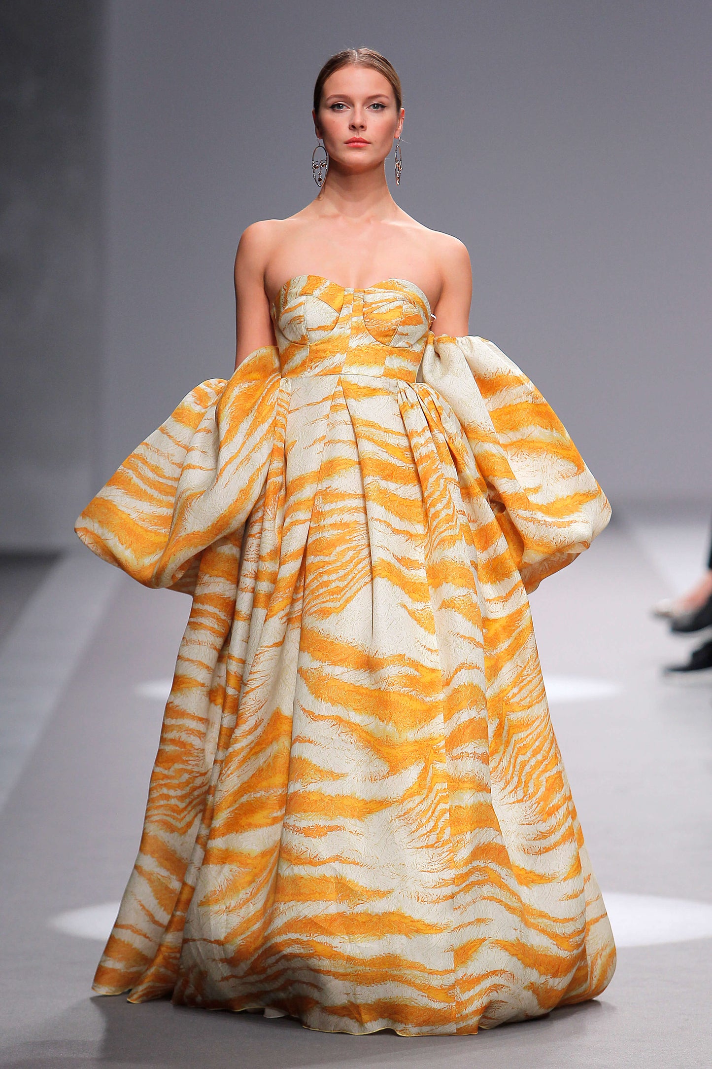 Strapless Oldfort Gown