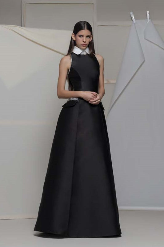 Altamura Sleeveless Collared Neck Gown