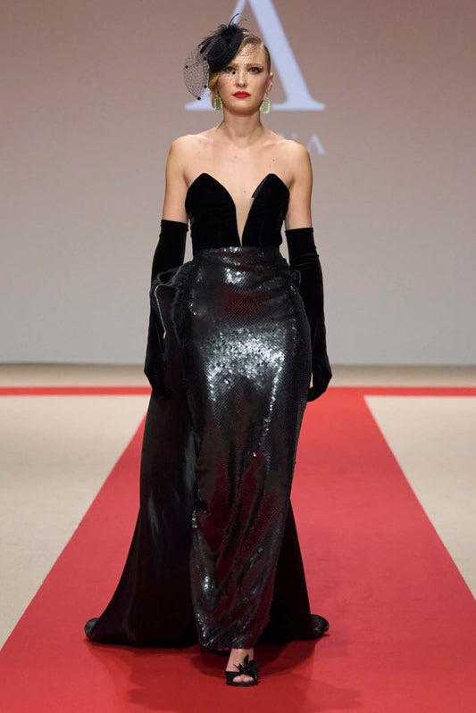 Strapless Plunging Bodice Gown