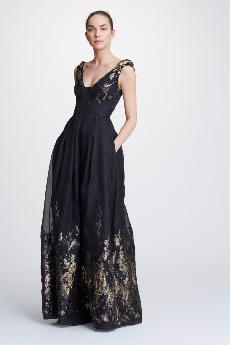 Sleeveless Metallic Fils Coupe Evening Gown