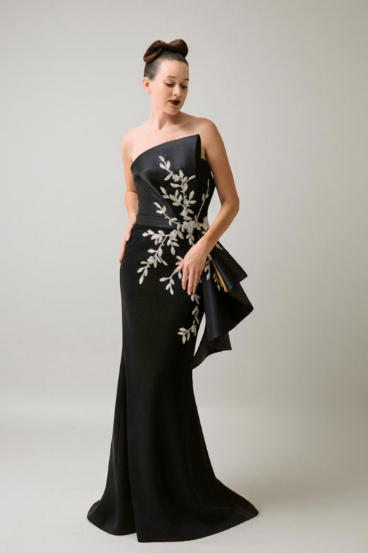 Strapless Neckline Gown