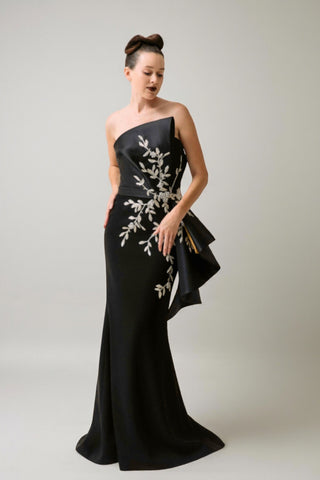Strapless Neckline Gown